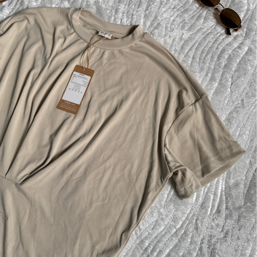 ✨Brand New!😍OGL Cream Ribbed Knit Top - Picture 3 of 6